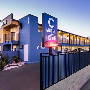 C-motel Motel