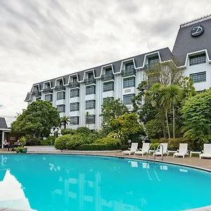 https://distinction-rotorua-hotel-co.rotoruahotelsnz.com